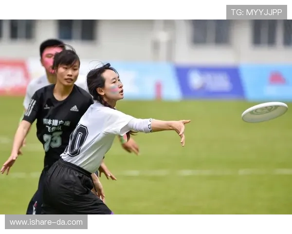 南京飞盘队在世界滑板锦标赛中以56分稳居积分榜首位